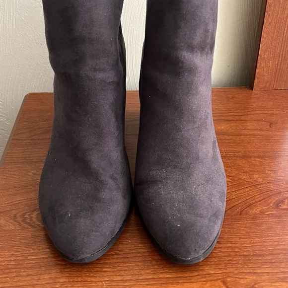 American Eagle Woman’s Boots - Picture 4 of 13